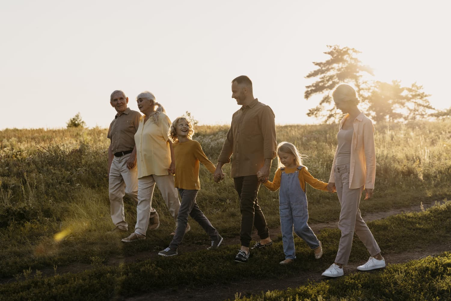 VACINAS SALVAM VIDAS. VOCÊ Já parou para pensar nisso?